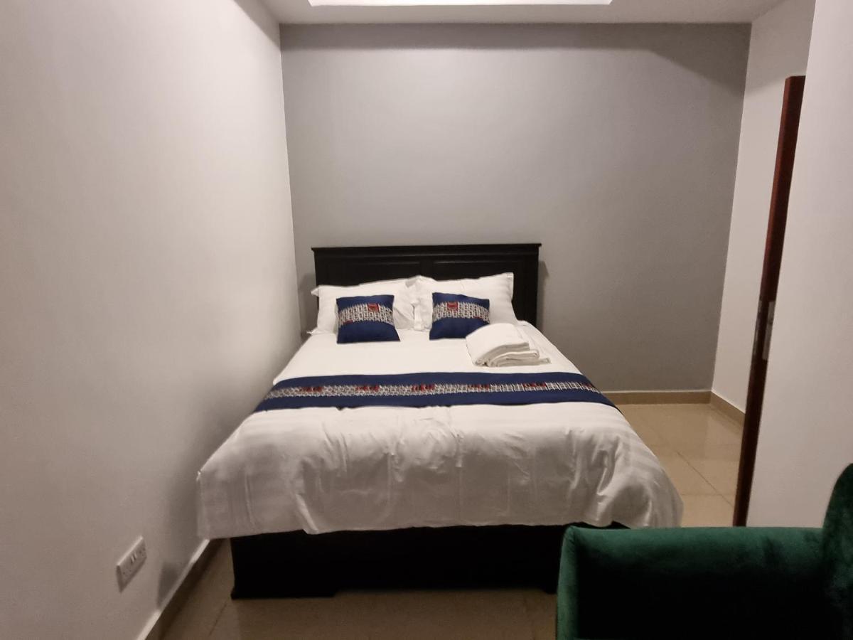 Eika Suites At Acacia 캄팔라 외부 사진