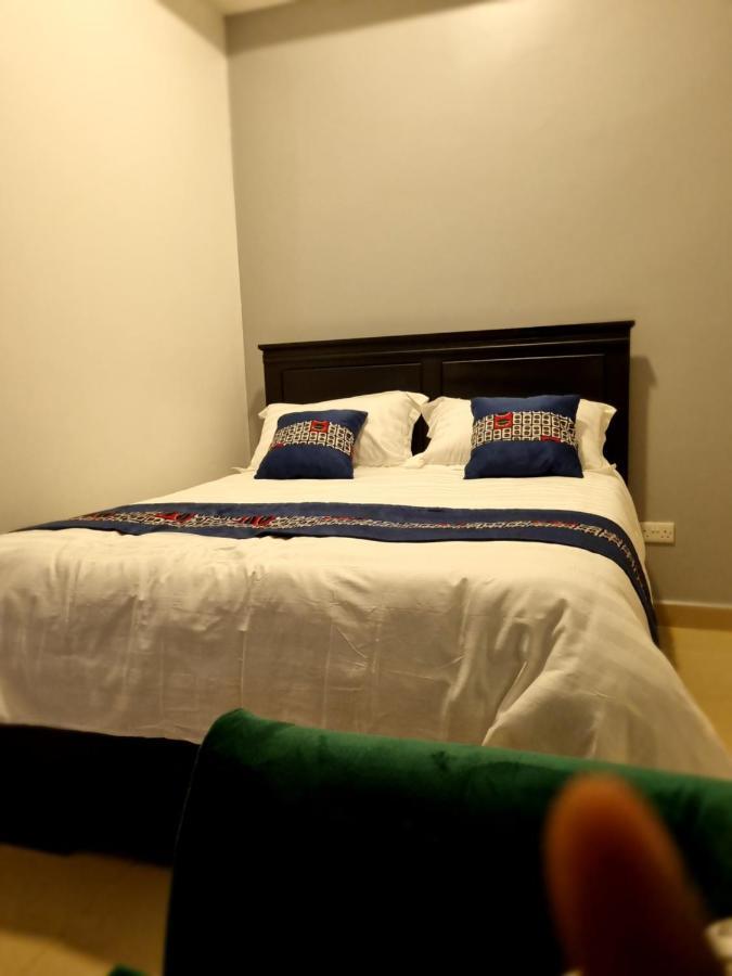 Eika Suites At Acacia 캄팔라 외부 사진