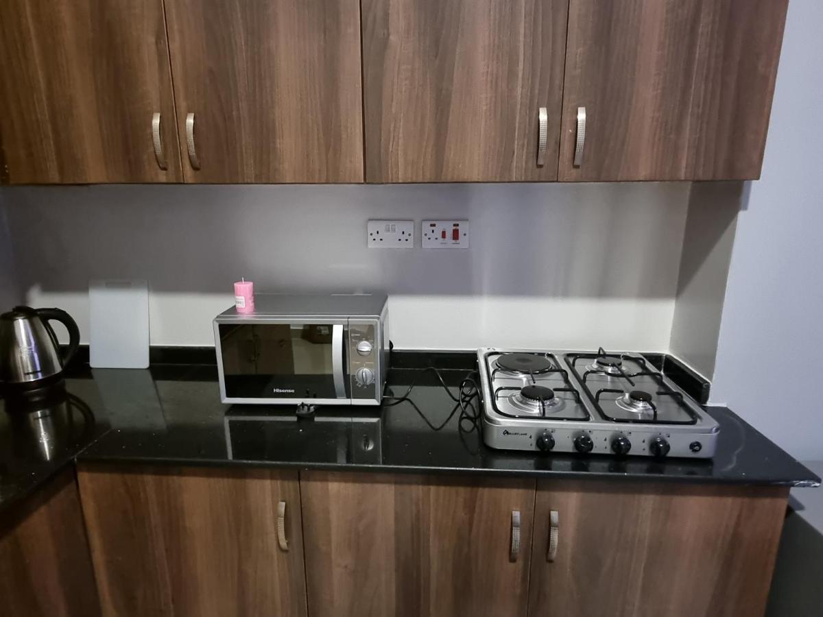 Eika Suites At Acacia 캄팔라 외부 사진