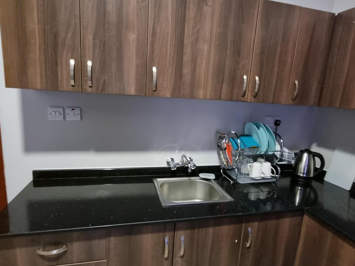 Eika Suites At Acacia 캄팔라 외부 사진