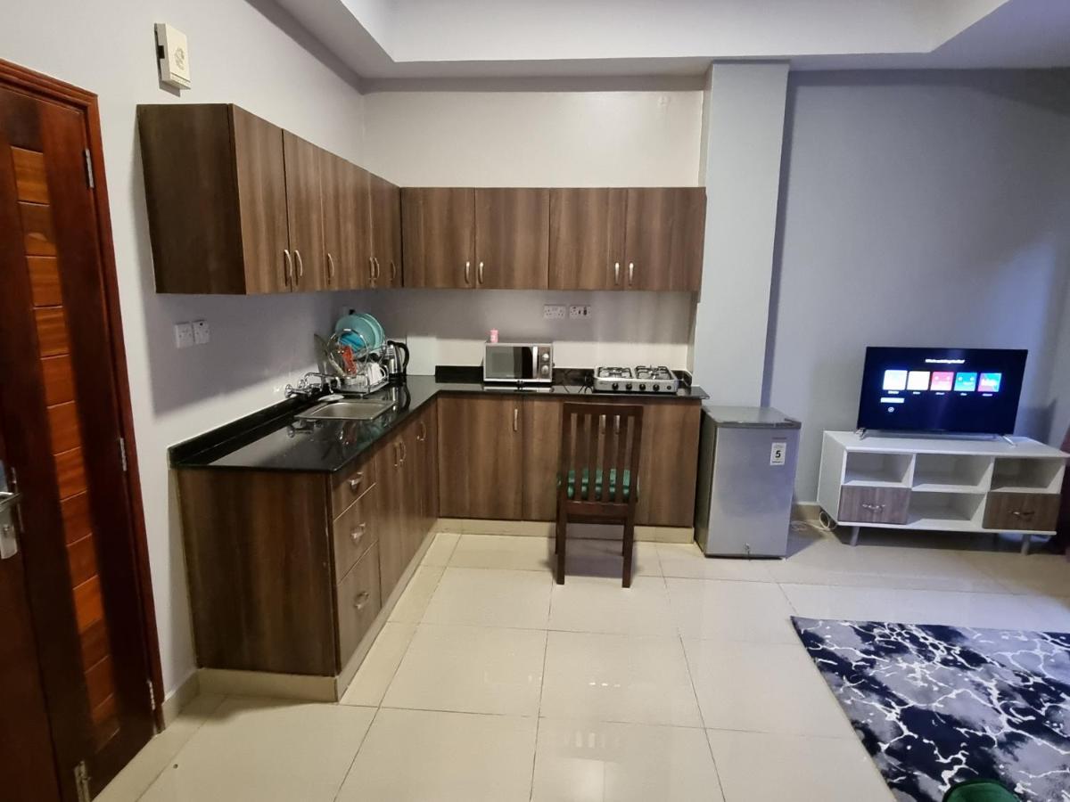 Eika Suites At Acacia 캄팔라 외부 사진