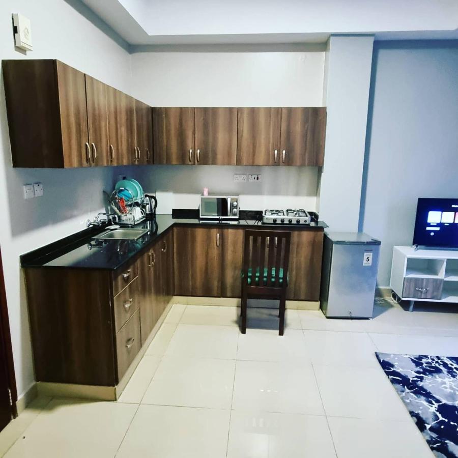 Eika Suites At Acacia 캄팔라 외부 사진