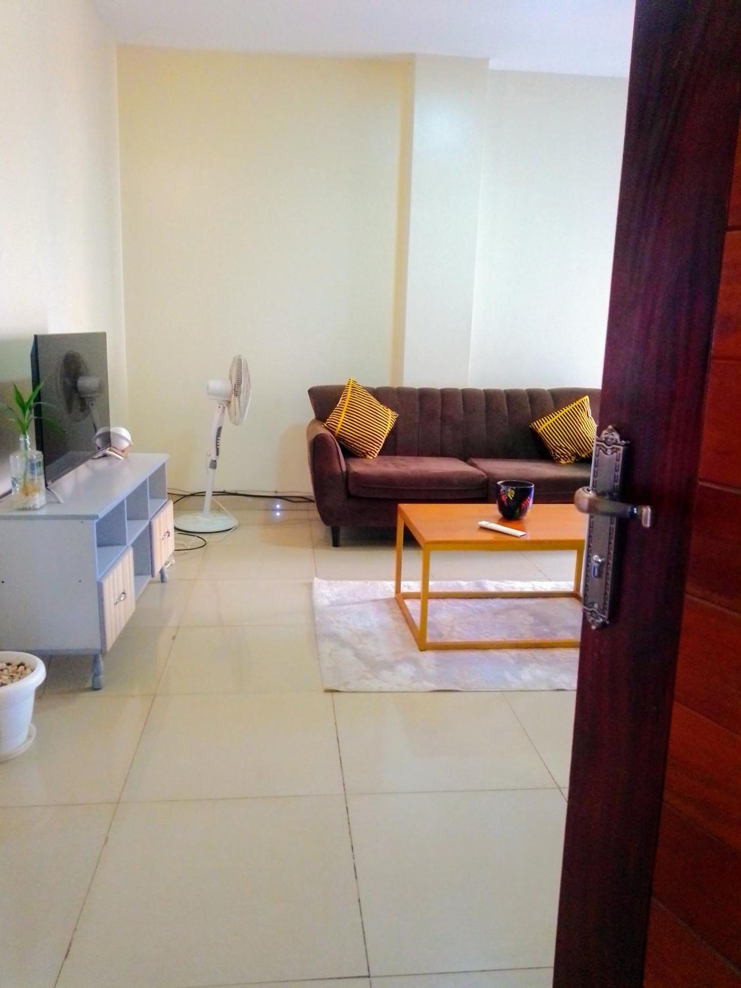 Eika Suites At Acacia 캄팔라 외부 사진
